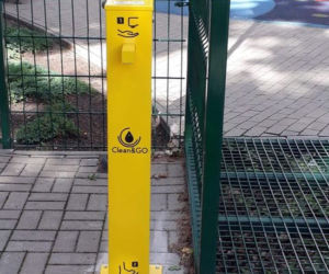 W Ełku zamontowali bezdotykowe stanowiska do dezynfekcji rąk [ZDJĘCIA]