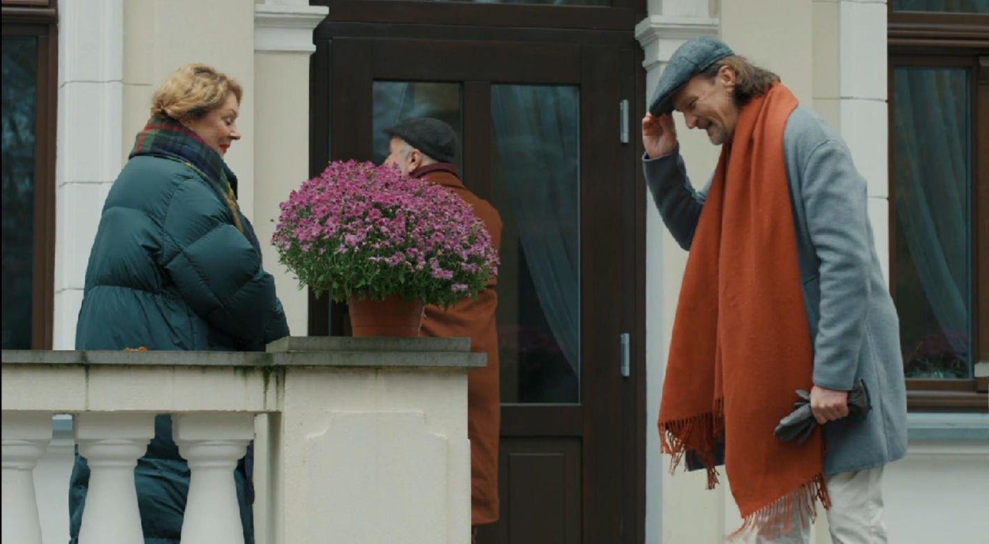 Barwy szczęścia, odcinek 3170. Józefina (Elżbieta Jarosik), Andrzej (Leon Charewicz), Trojan (Piotr Makarski)