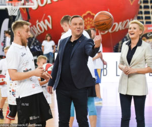 Prezydent zakręcił jak koszykarz [ZDJĘCIA]