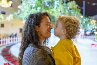 Horoskop na 2026 rok. Mamy złote myśli i inspiracje dla mam spod każdego znaku zodiaku