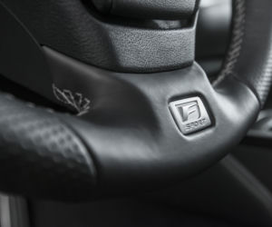 Lexus ES siódma generacja