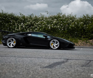 Lamborghini Aventador od SR Auto Group