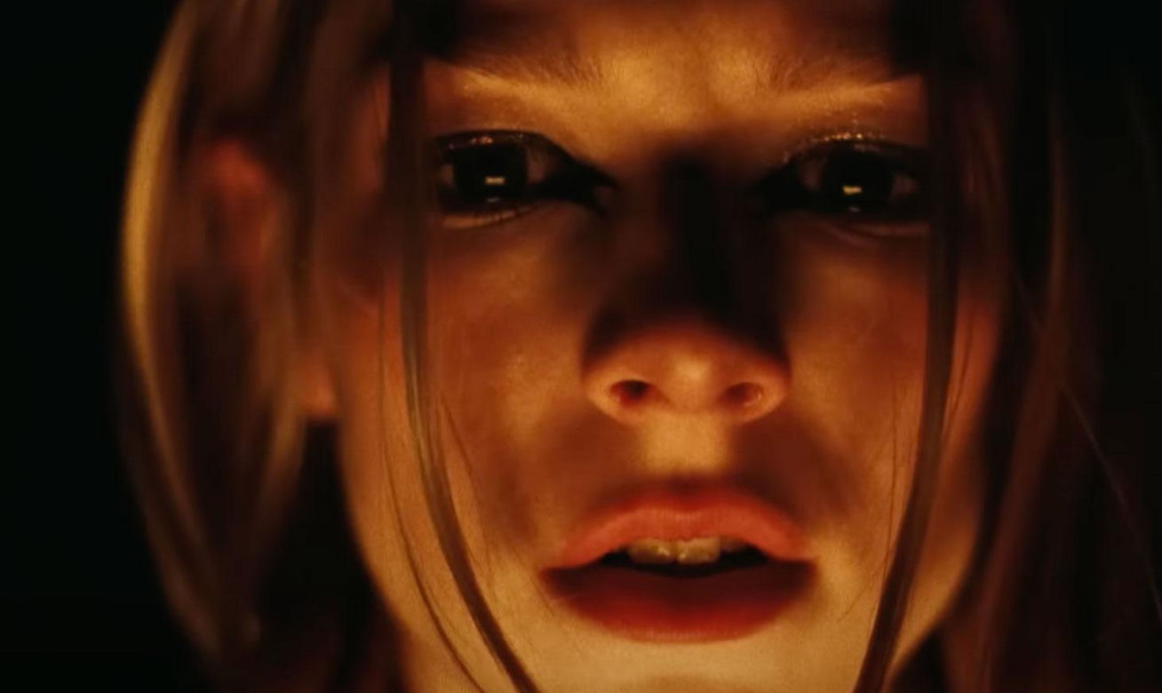 "Euforia" sezon 2 Jules (Hunter Schafer)