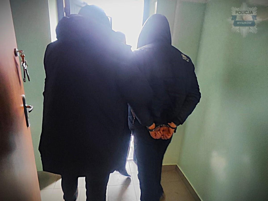 Chciał, by za 5 tys. złotych policjanci zapomnieli o sprawie. Pijany rajdowiec z S8 napytał sobie biedy
