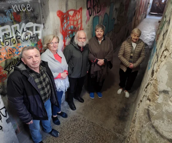 Deweloper chce stawiać hotel, zakon wyrzuca lokatorów