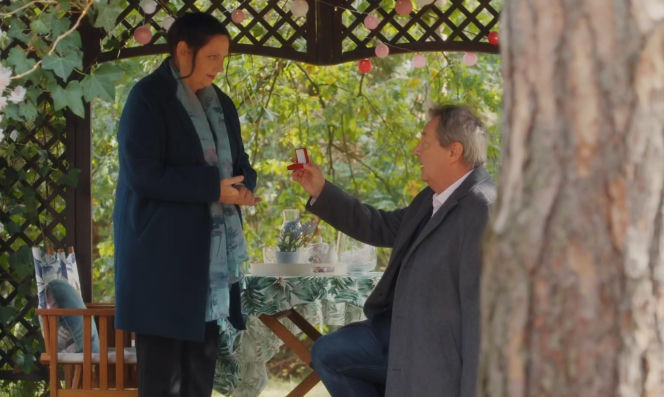 M jak miłość odc. 1918. Łukasz (Zbigniew Borek), Krysia (Hanna Mikuć)