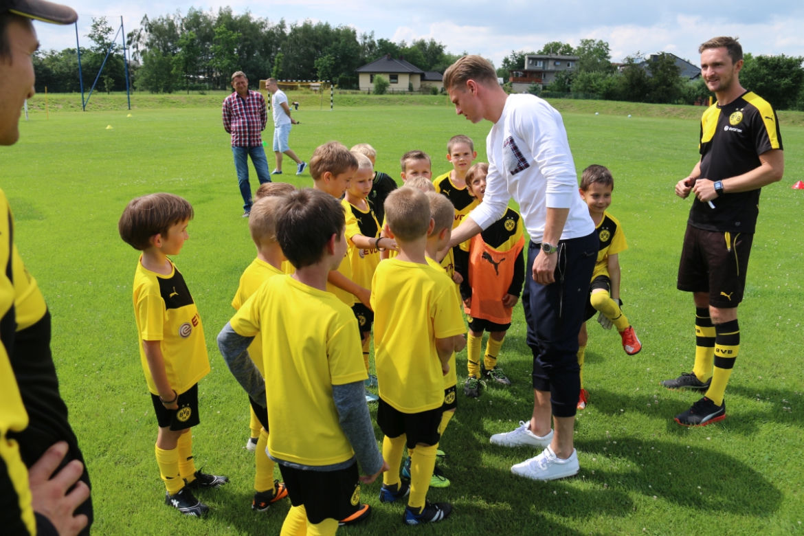 Łukasz Piszczek - urodził się w Goczałkowicach-Zdroju, ma tam swoją akademię