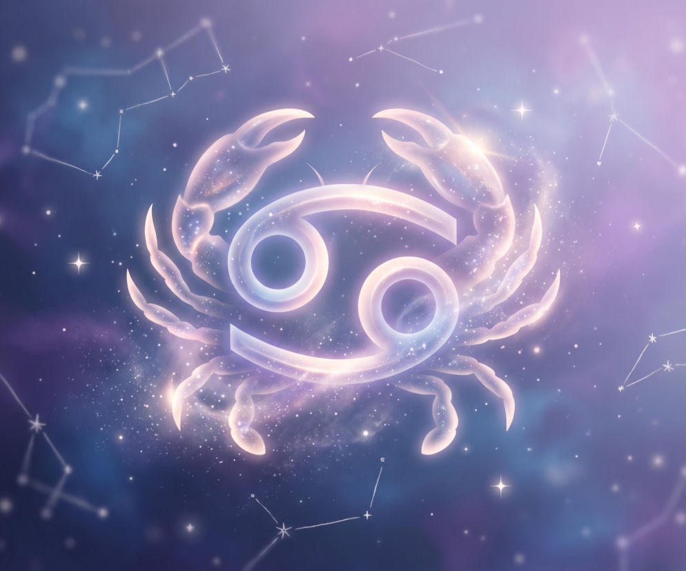Świecący znak zodiaku Rak na tle gwieździstego nieba. Horoskop dla Raka sprawdzisz w serwisie Eska.