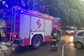 Warmińsko-mazurskie. Powalone drzewa i zalane posesje. Strażacy interweniowali kilkadziesiąt razy