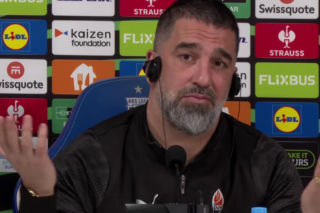 Lech - Szachtar: Trener rywali nie wytrzymał na konferencji! Puściły mu nerwy