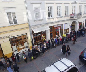 Tlusty Czwartek w Warszawie kolejka (2)