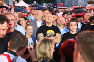 Rodzina Nawrockich śpiewa (nie)zakazane piosenki)