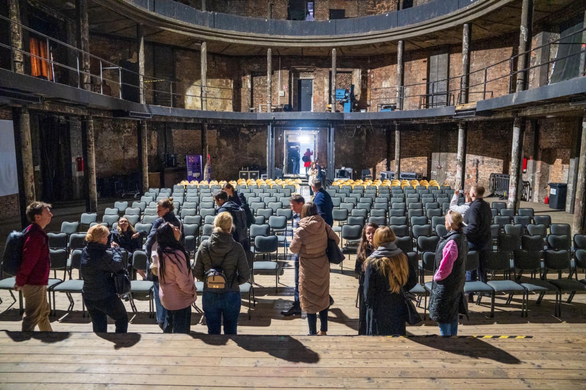 Ruiny Teatru Victoria