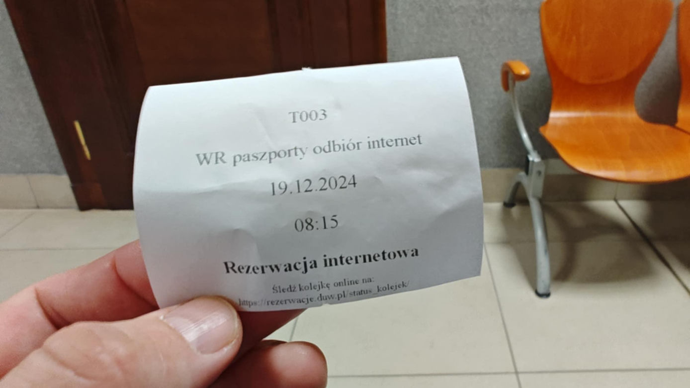 Sprawdziliśmy, ile czeka się na nowy paszport we Wrocławiu. Kolejek już nie ma 