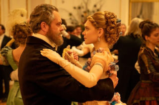 Nowe ujęcia z Lalki Netfliksa