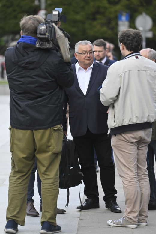 Politycy PiS jadą na wyjazdowe posiedzenie klubu