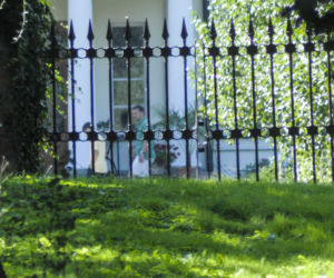 Służba dogadza ministrowi Sikorskiemu