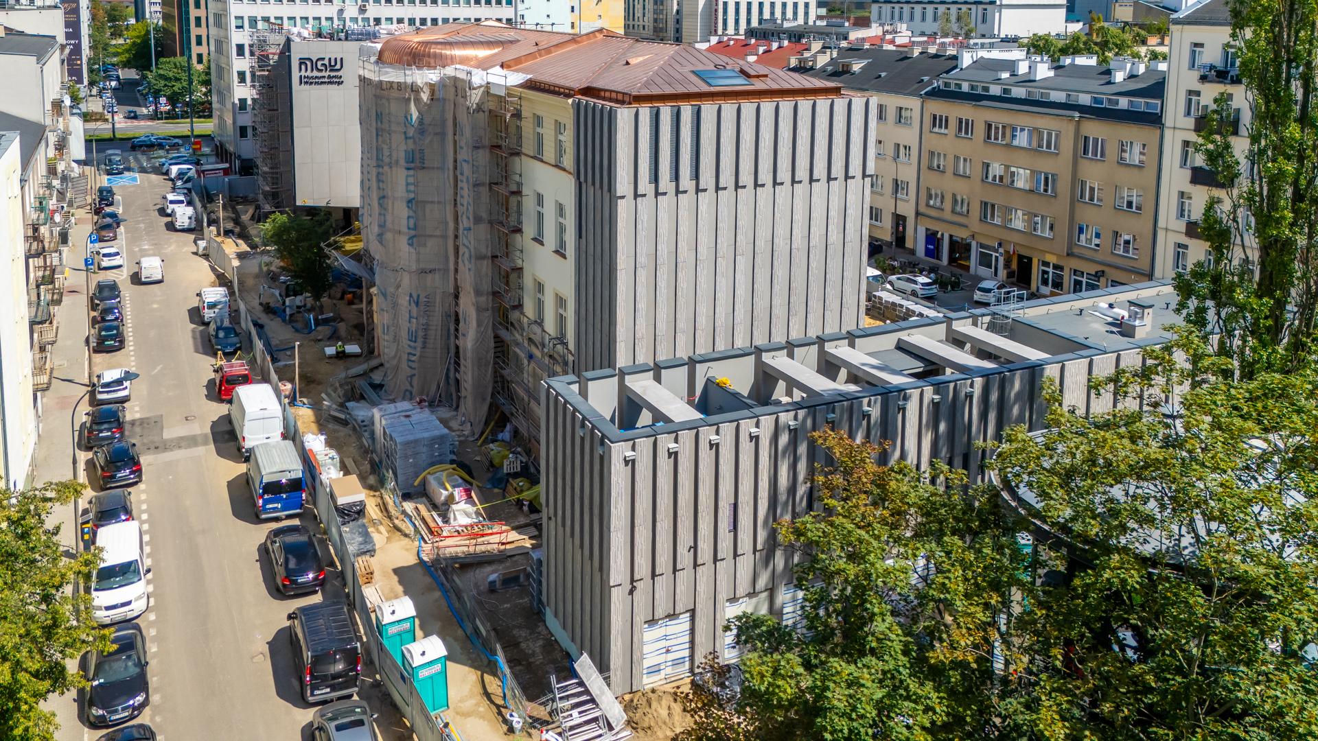 Dachy Muzeum Getta Warszawskiego już gotowe