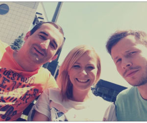 Pierwsza miłość. Aneta Zając (Marysia), Mateusz Banasiuk (Radek), Michał Koterski (Kaśka) na planie serialu we Wrocławiu