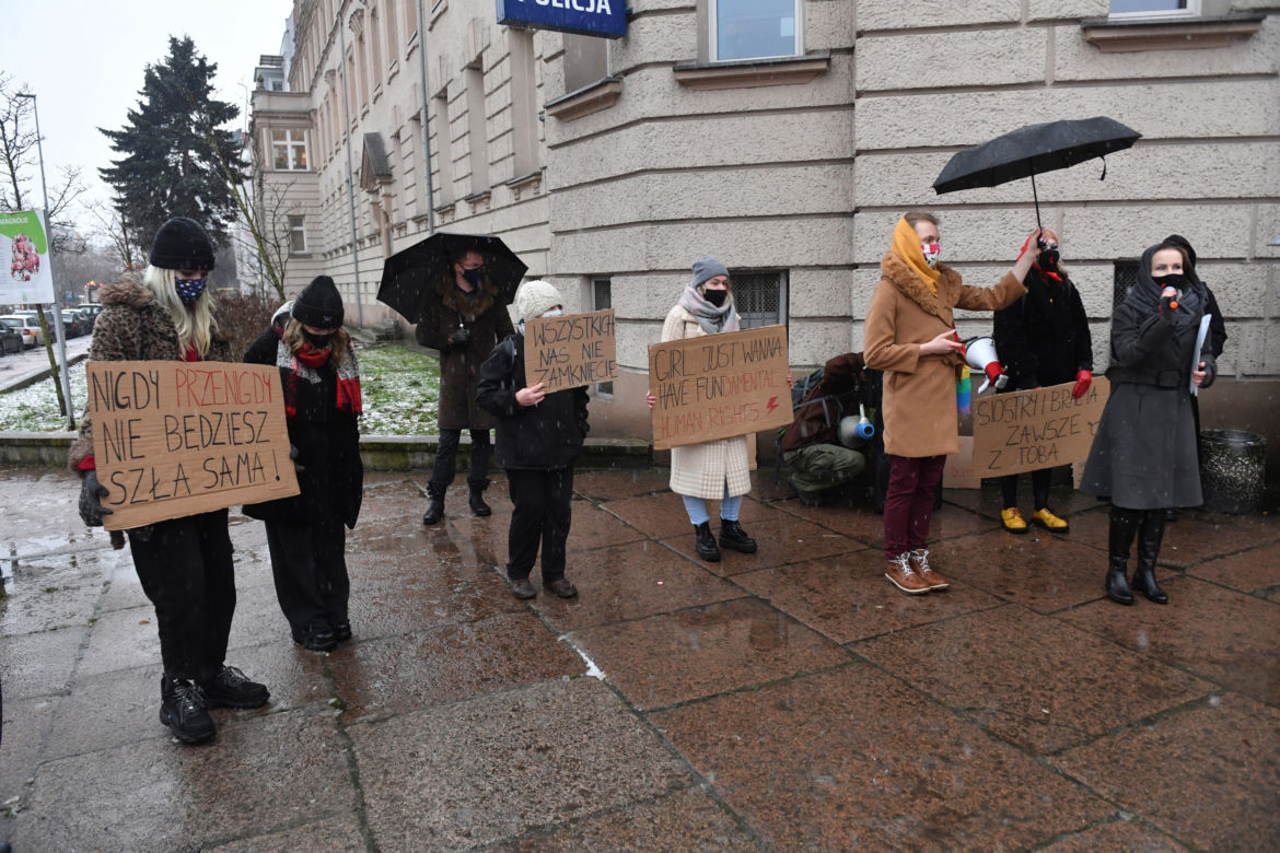 Szczecin: Przesłuchanie organizatorki strajku kobiet