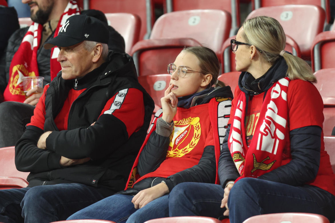 Widzew Łódź - Górnik Zabrze: Zdjęcia kibiców i zawodników z klasyku w ramach 12. kolejki PKO BP Ekstraklasy