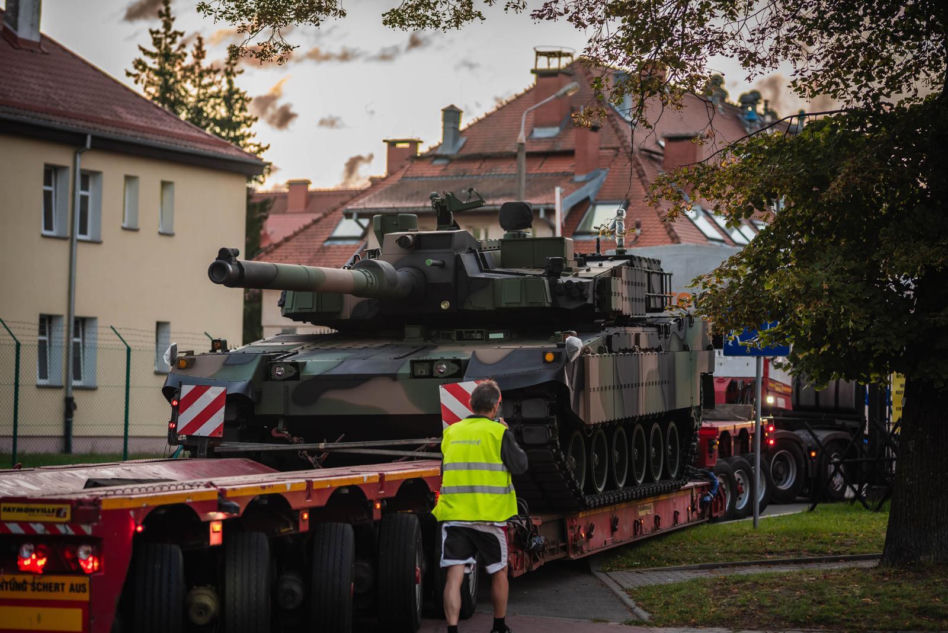 Pierwsza umowa na czołgi K2 prawie zrealizowana. Kolejne maszyny w 15. Giżyckiej Brygadzie Zmechanizowanej