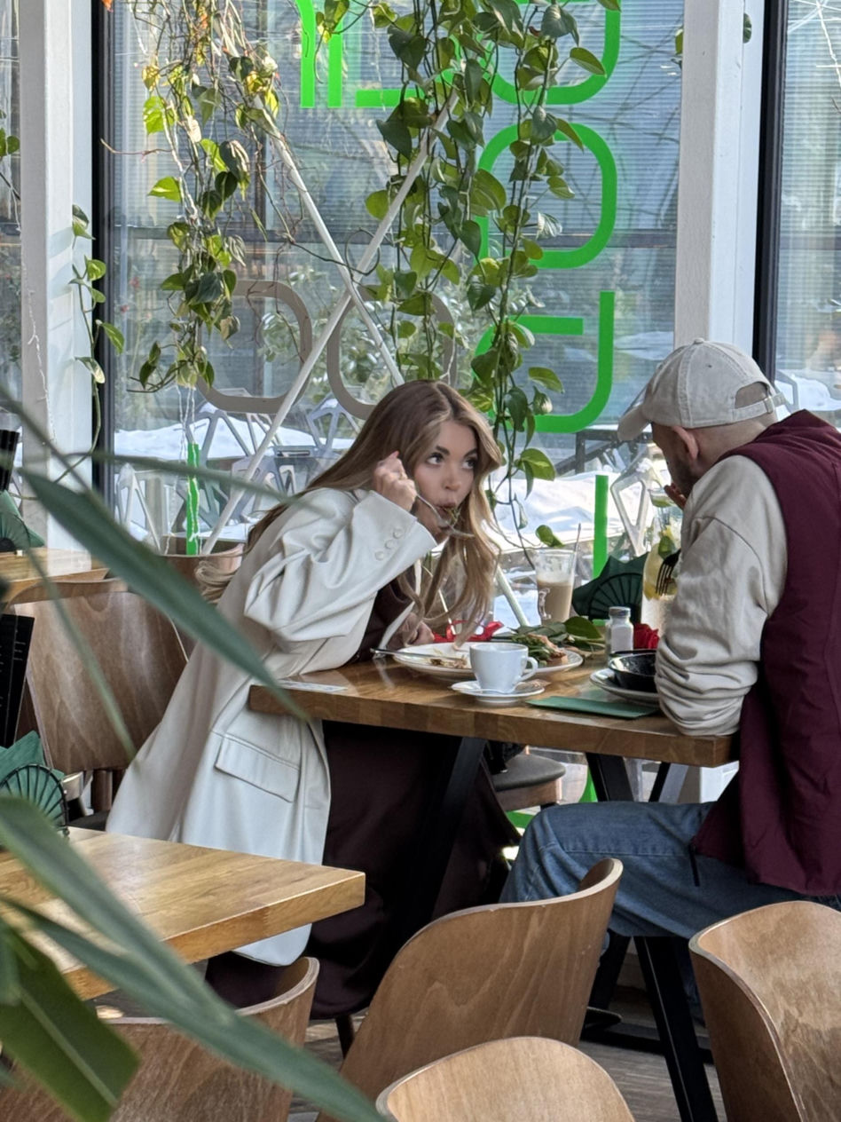 Edyta Folwarska i Maciej Pela w restauracji