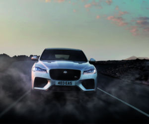 Jaguar F-Pace SVR