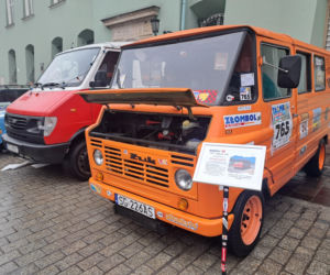 34. finał WOŚP w Krakowie. Legendarne pojazdy ZŁOMBOL na Małym Rynku