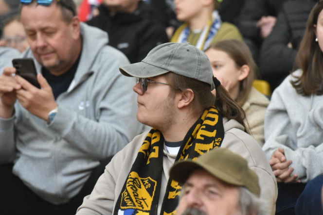 PRES Grupa Deweloperska Toruń - Stelmet Falubaz Zielona Góra, zdjęcia kibiców i zawodników ze sparingu na Motoarenie