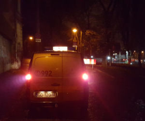 Pękła jezdnia i budynek. 11 osób ewakuowanych!
