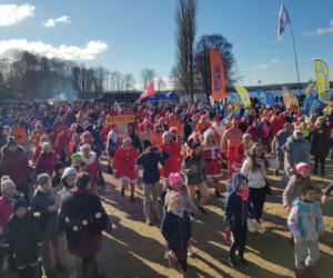 IX Dadajowy Zlot Morsów: Mikołajem możesz być cały rok 