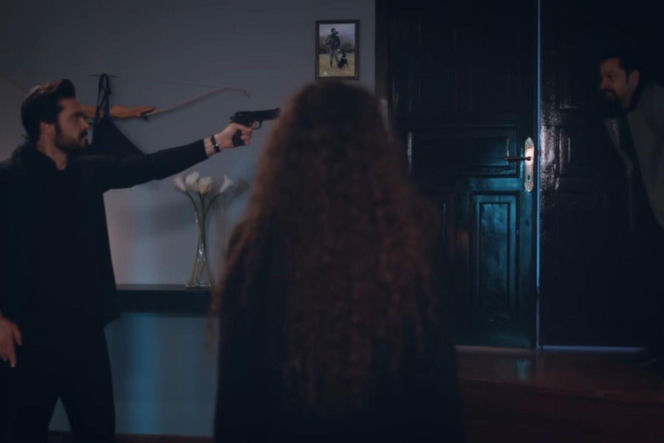 Dziedzictwo, odcinek 831: Yaman cudem unika śmierci, a Aynur trafia w ręce psychopaty