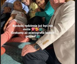 M jak miłość. Olek (Maurycy Popiel), Aneta (Ilona Janyst), Szymek (Staś Szczypiński), Maja (Laura Jankowska), Aleksandra (Małgorzata Pieczyńska), Janek (Wojciech Kalarus)