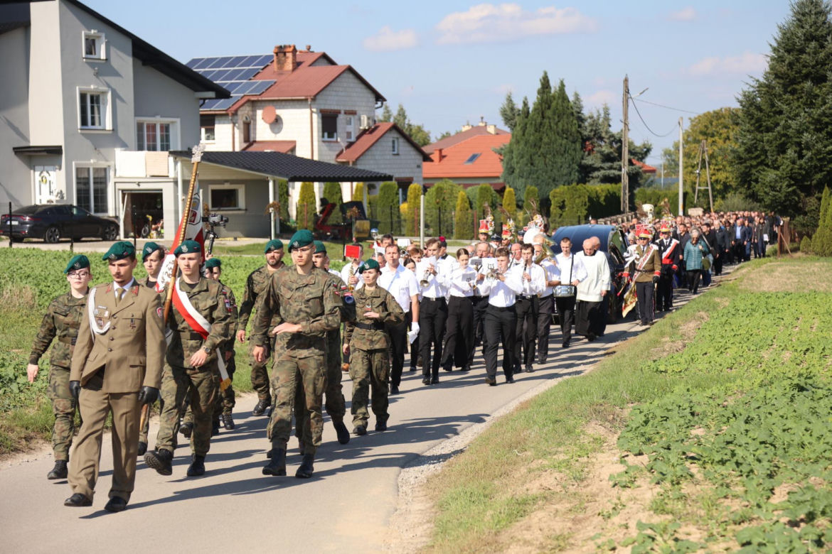 Pogrzeb księdza Stanisława w Grzęsce