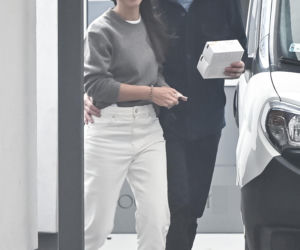 Marcin Mroczek z dziewczyną w cukierni