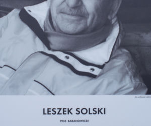 Leszek Solski – syn kpt. Kazimierza Solskiego, oficera i sportowca oraz bratanek majora Adama Solskiego, zamordowanych w Katyniu, członek Stowarzyszenia Rodzina Katyńska