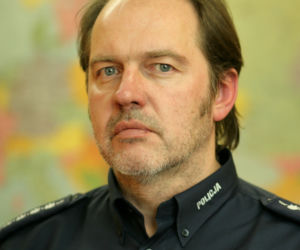Policja zarobki