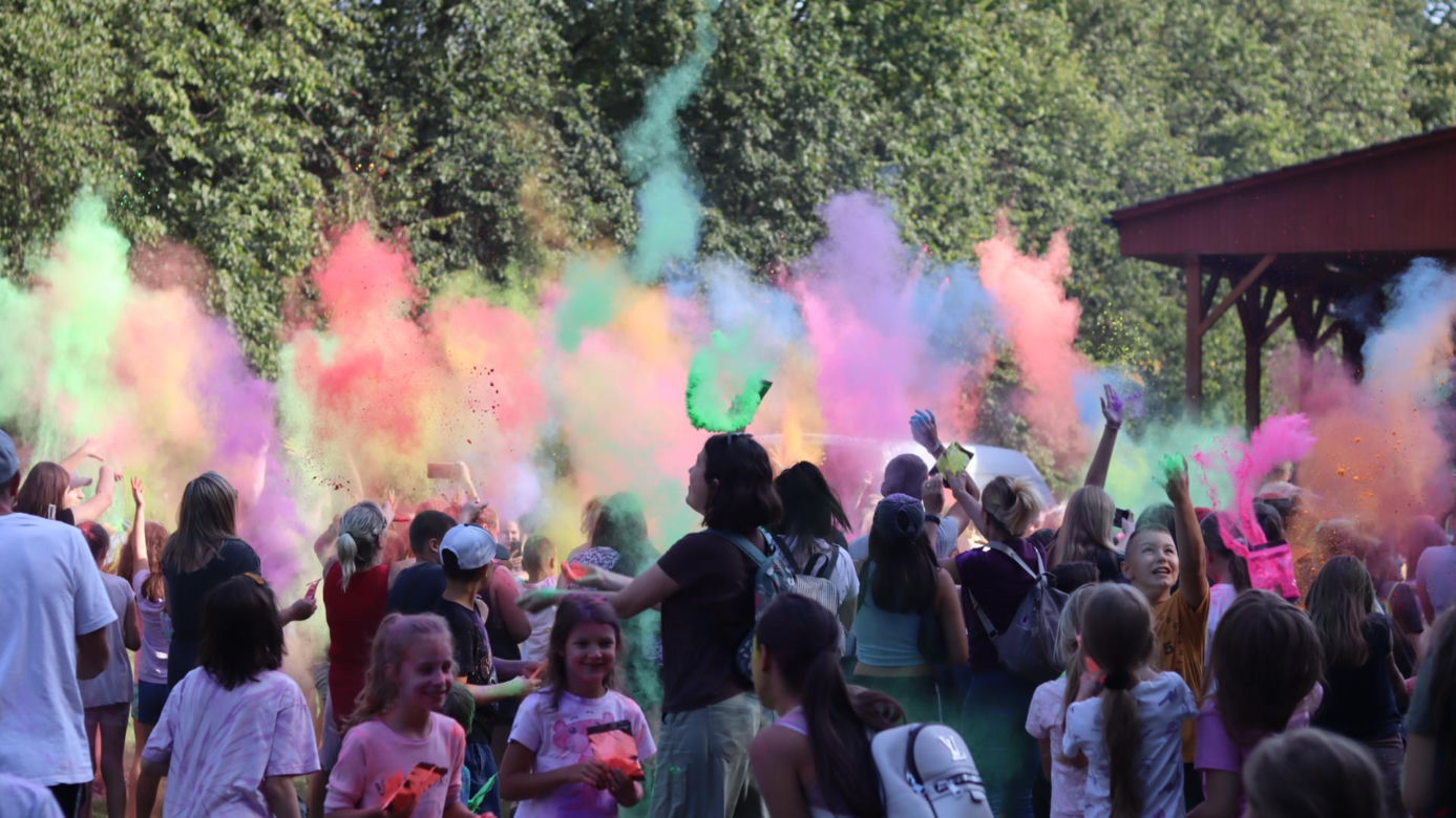 To była prawdziwa eksplozja kolorów! Tak wyglądało Holi Święto Kolorów w Lublinie 2023! [GALERIA]
