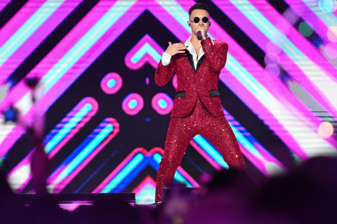 Sylwester z telewizją Republika