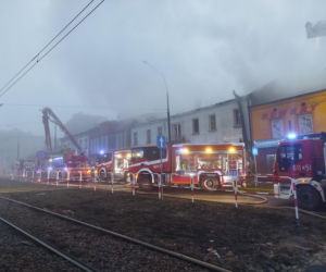 Pożar kamienicy w Będzinie. Ewakuowano mieszkańców