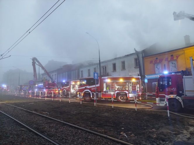 Pożar kamienicy w Będzinie. Ewakuowano mieszkańców