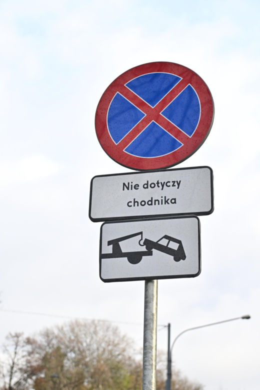 Na al. Waszyngtona parkowanie tylko równoległe. Mieszkańcy są wściekli na zmiany wprowadzane przez drogowców 