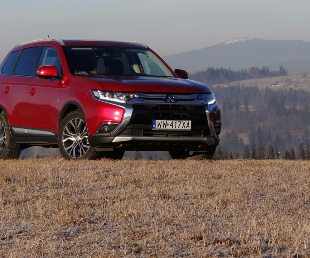 Mitsubishi Outlander 2.2 DID 6AT 4WD Intense Plus