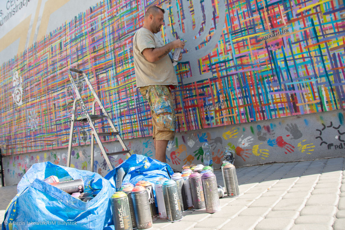 Mural "Utkany wielokulturowością" znowu odnowiony