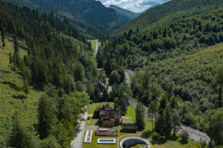 Życie w Architekturze 2025. Tatrzańskie Archiwum Planety Ziemia. Pole Architekci, architekci Wojciech Gajewski, Łukasz Gniewek i Bartłomiej Popiela