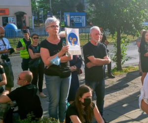 Protest w Szczecinie po przegłosowaniu ustawy Lex TVN