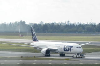 Nagły zwrot akcji w walce o czeskie linie. To koniec wielkich planów LOT-u? Oferta polskiego przewoźnika została przebita