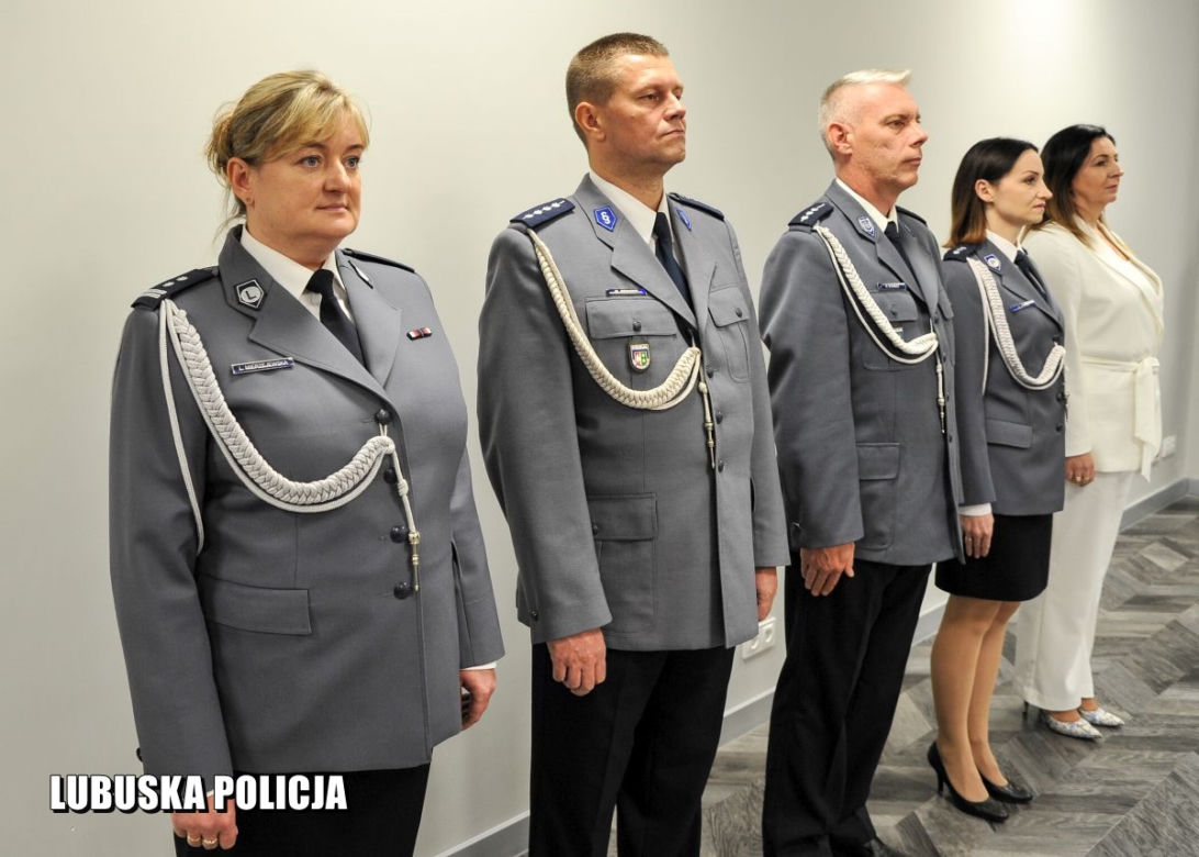 Ślubowanie nowych policjantów w Komendzie Wojewódzkiej Policji w Gorzowie Wlkp.