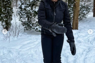 Zima jej nie zatrzymała. Cichopek wygina się na śniegu, a fani nie mogą oderwać wzroku